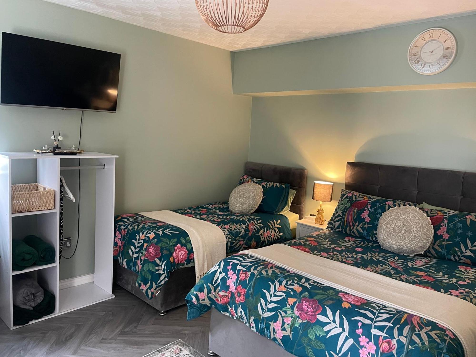 באליקאסל The Rose Garden Room - Self Contained Studio מראה חיצוני תמונה